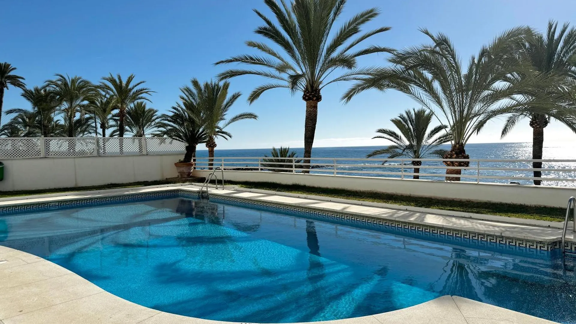 Seaside Oasis With Mountain Views - Eaw Homes Marbella 0*,