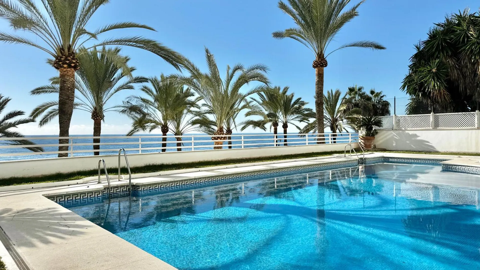 Seaside Oasis With Mountain Views - Eaw Homes Marbella