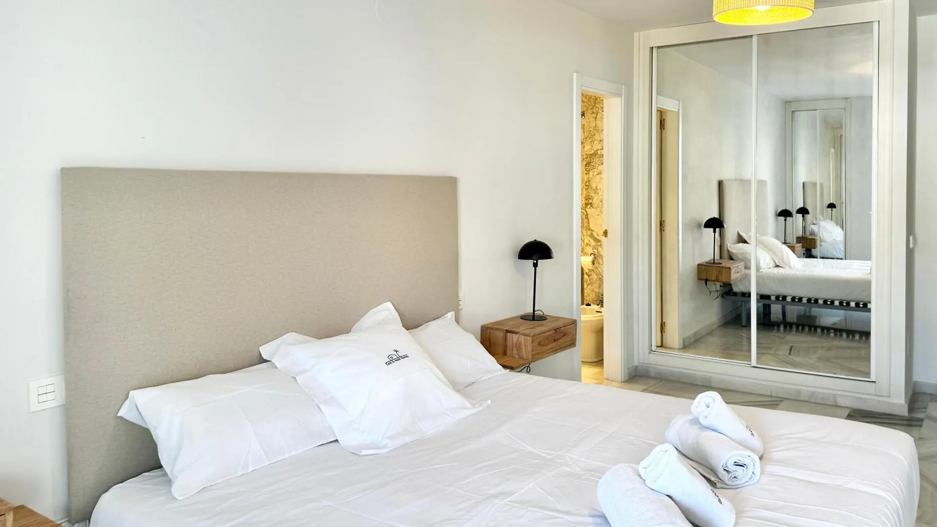 Seaside Oasis With Mountain Views - Eaw Homes Marbella Spain